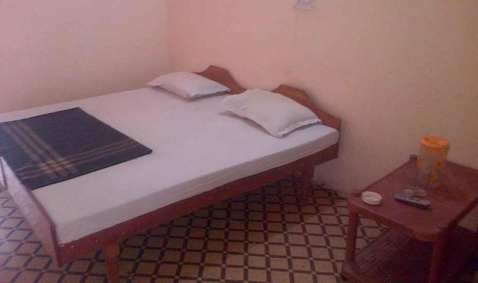 Hotel Om Shiv Shankar Uttarkāshi Buitenkant foto